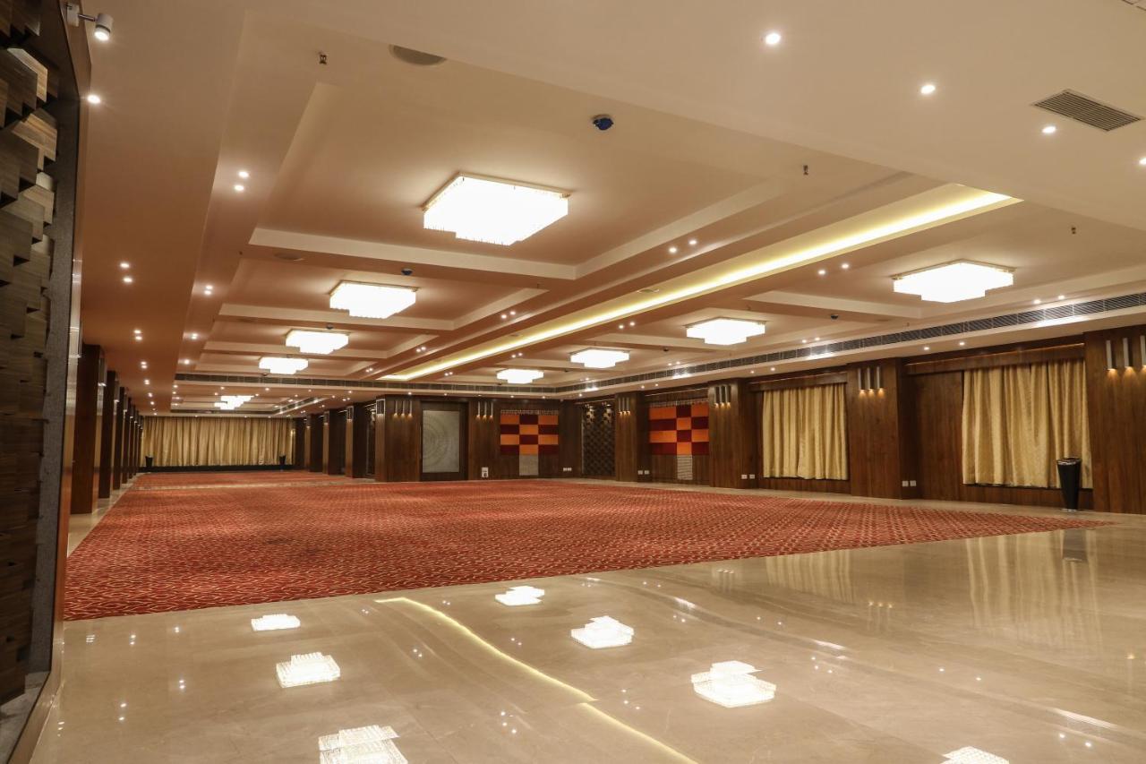 The Grand Asansol Hotell Exteriör bild