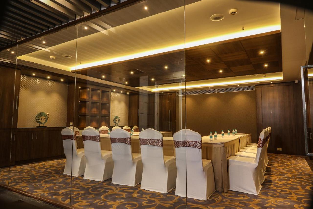 The Grand Asansol Hotell Exteriör bild