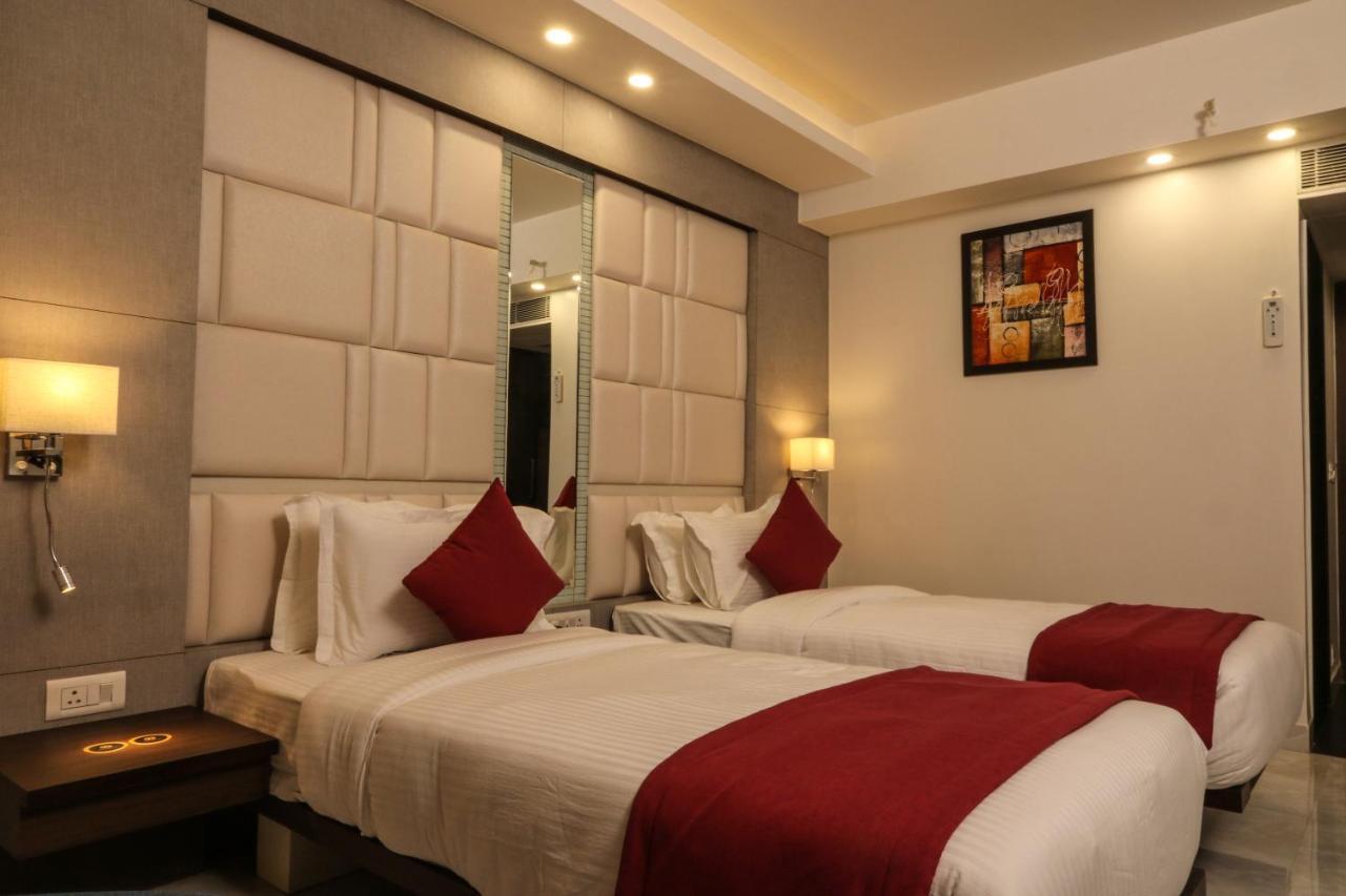 The Grand Asansol Hotell Exteriör bild