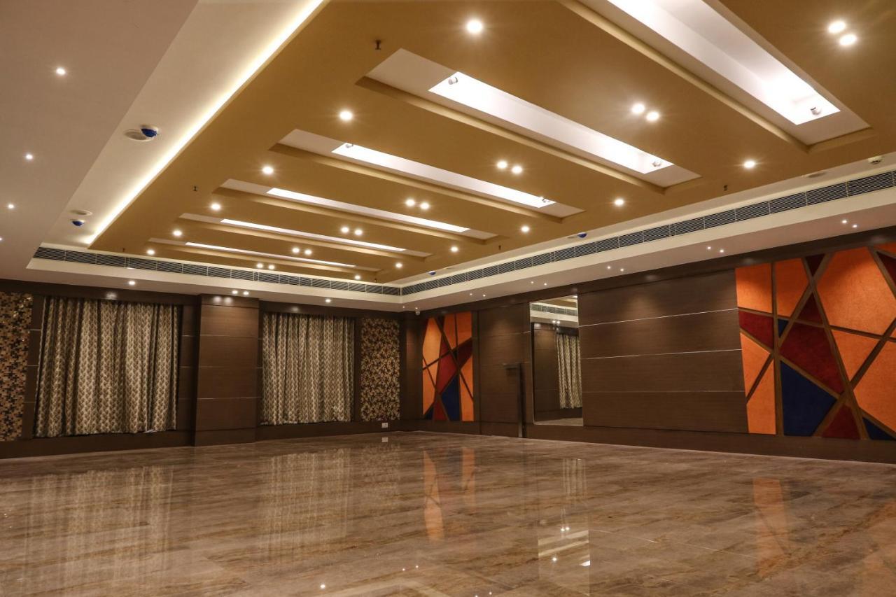 The Grand Asansol Hotell Exteriör bild