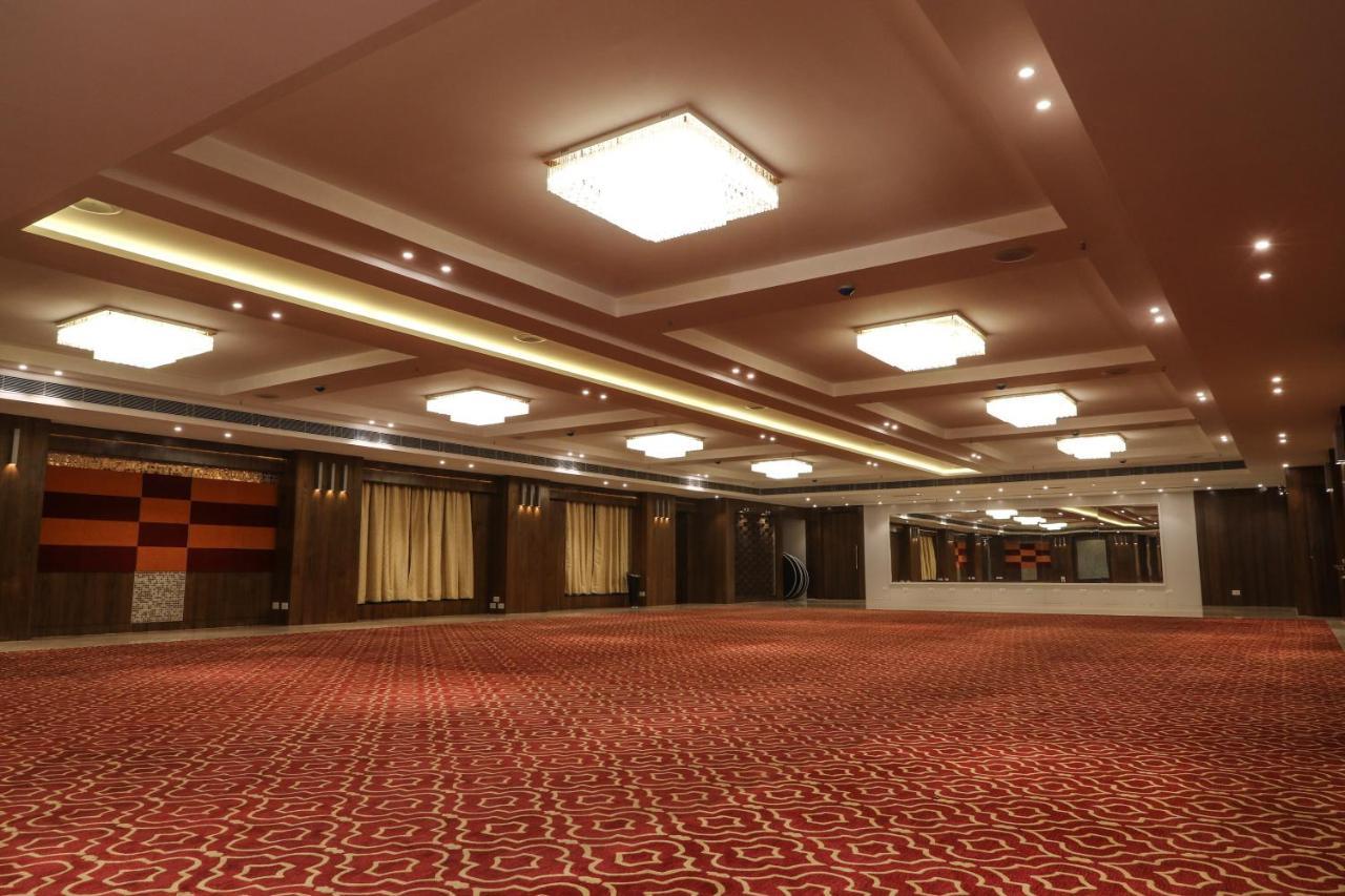 The Grand Asansol Hotell Exteriör bild