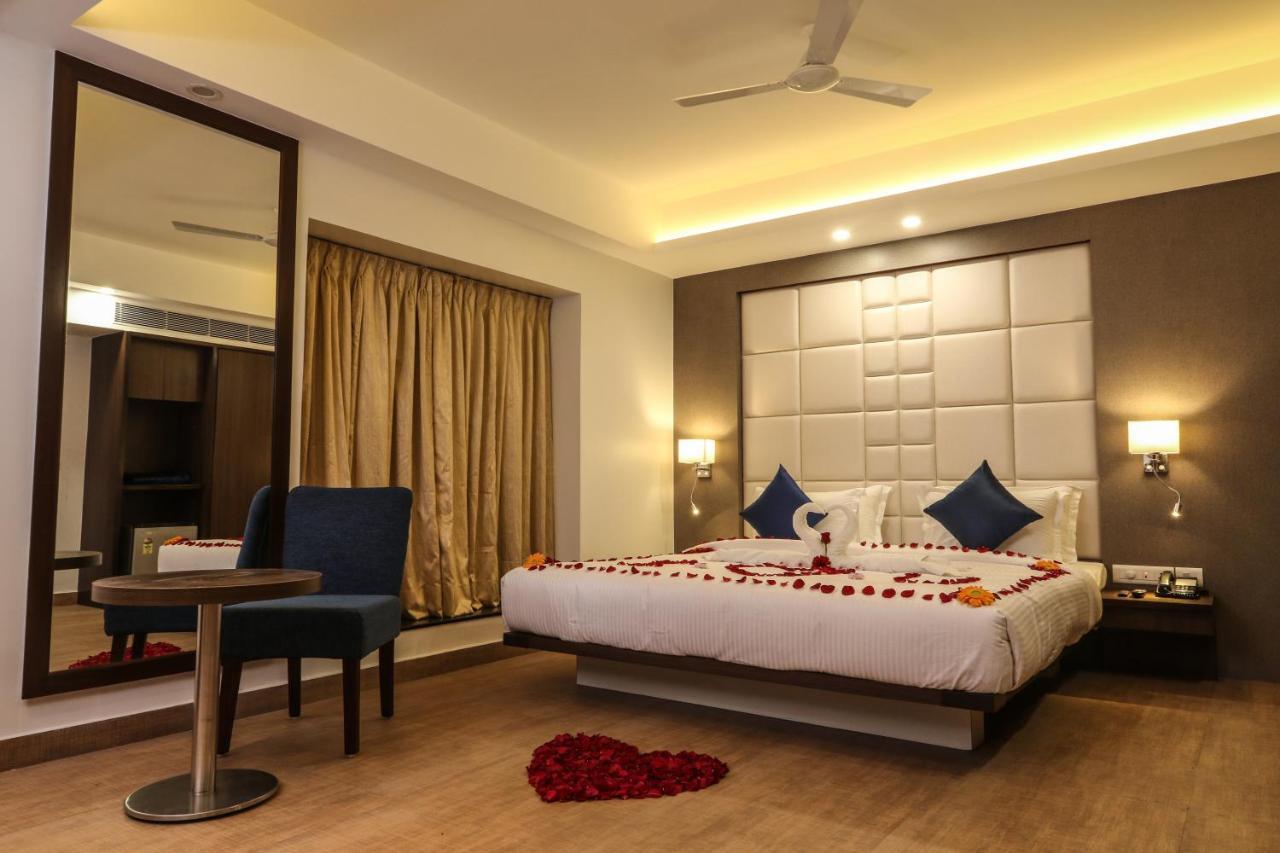 The Grand Asansol Hotell Exteriör bild