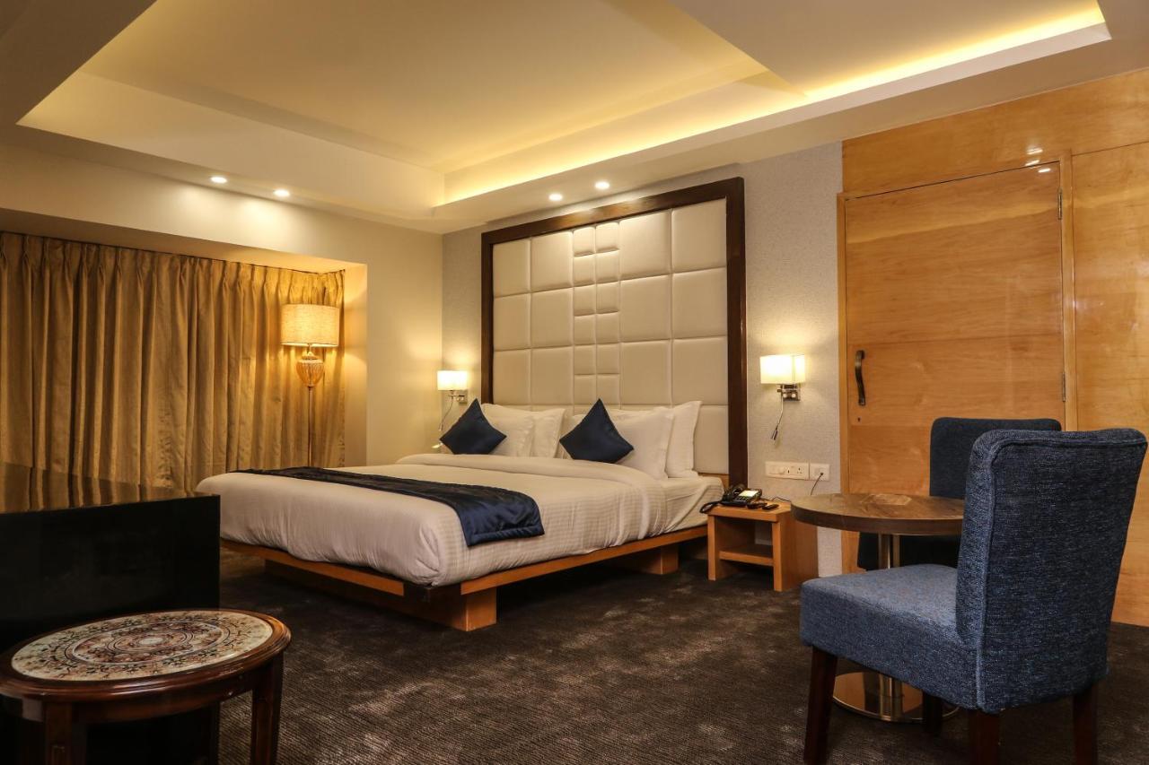 The Grand Asansol Hotell Exteriör bild